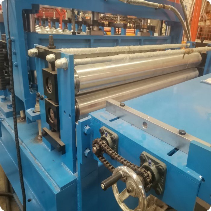 Customized Manufacturer Steel Metal Floor Decking Roll Forming Machine