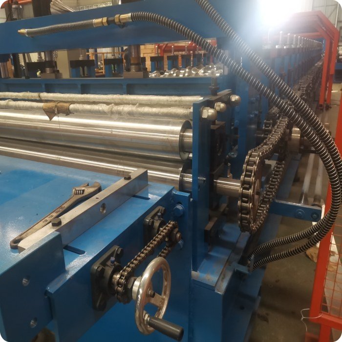 Customized Manufacturer Steel Metal Floor Decking Roll Forming Machine