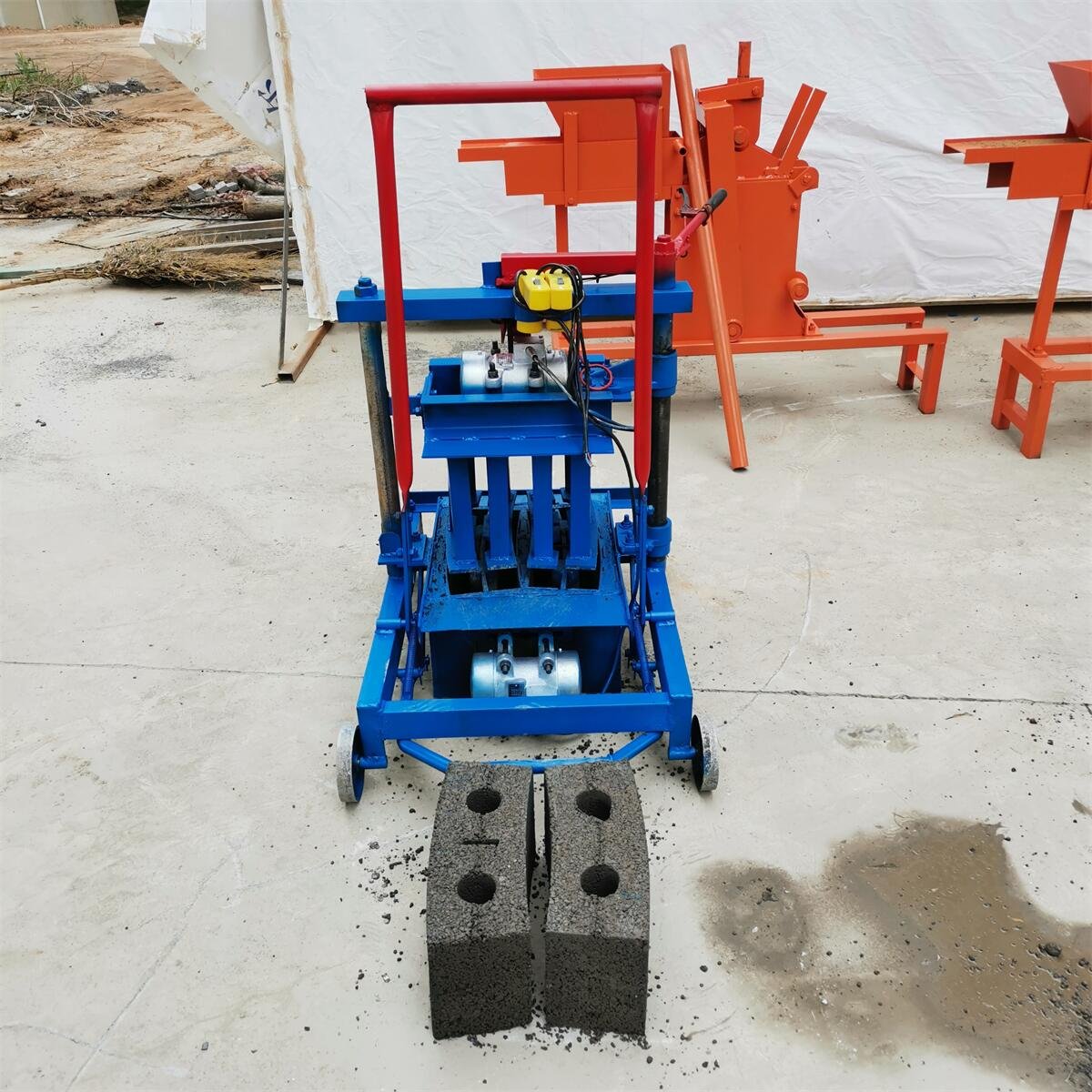 ethiopia brick making machine KM2-45 Mobile Concrete Block Making Machine Producing Round Block with Holes