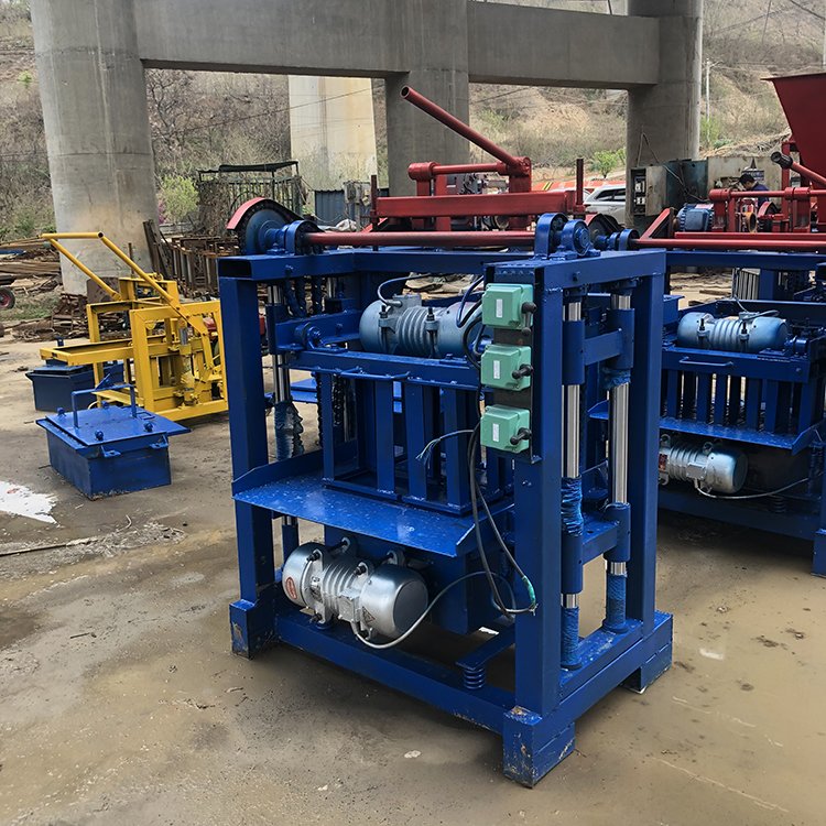 Automatic Hydraulic Press Brick Making Machine Soil Brick Making Machines