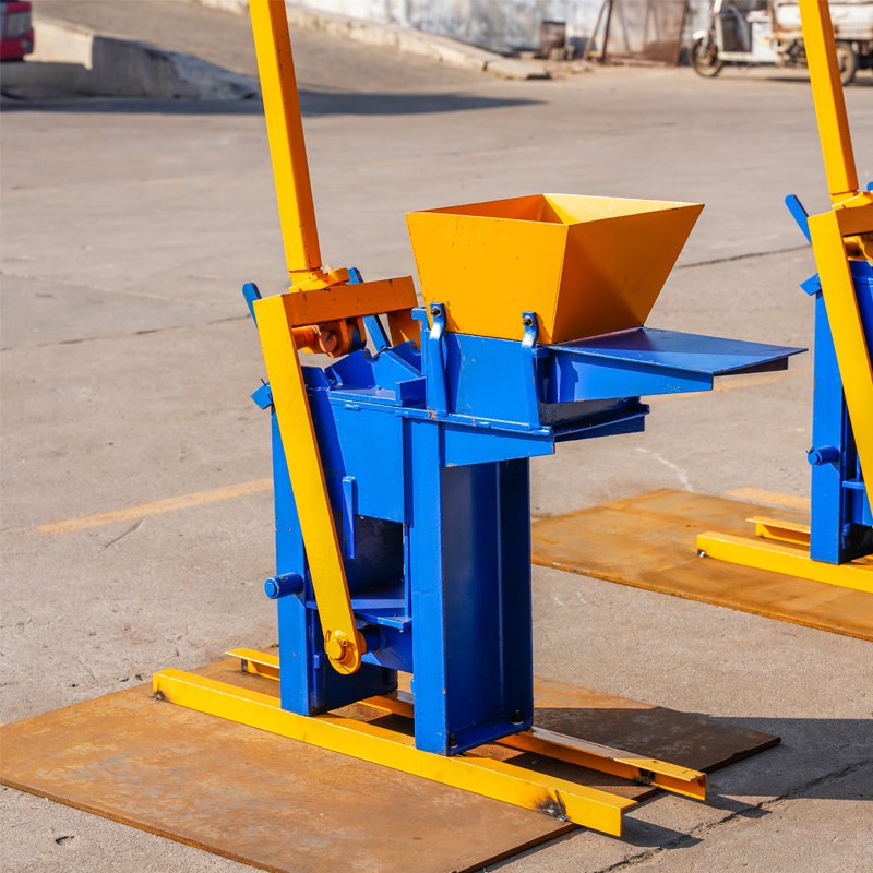 qmr2-40 soil brick making machine interlocking brick moulding machine china clay brick making machine