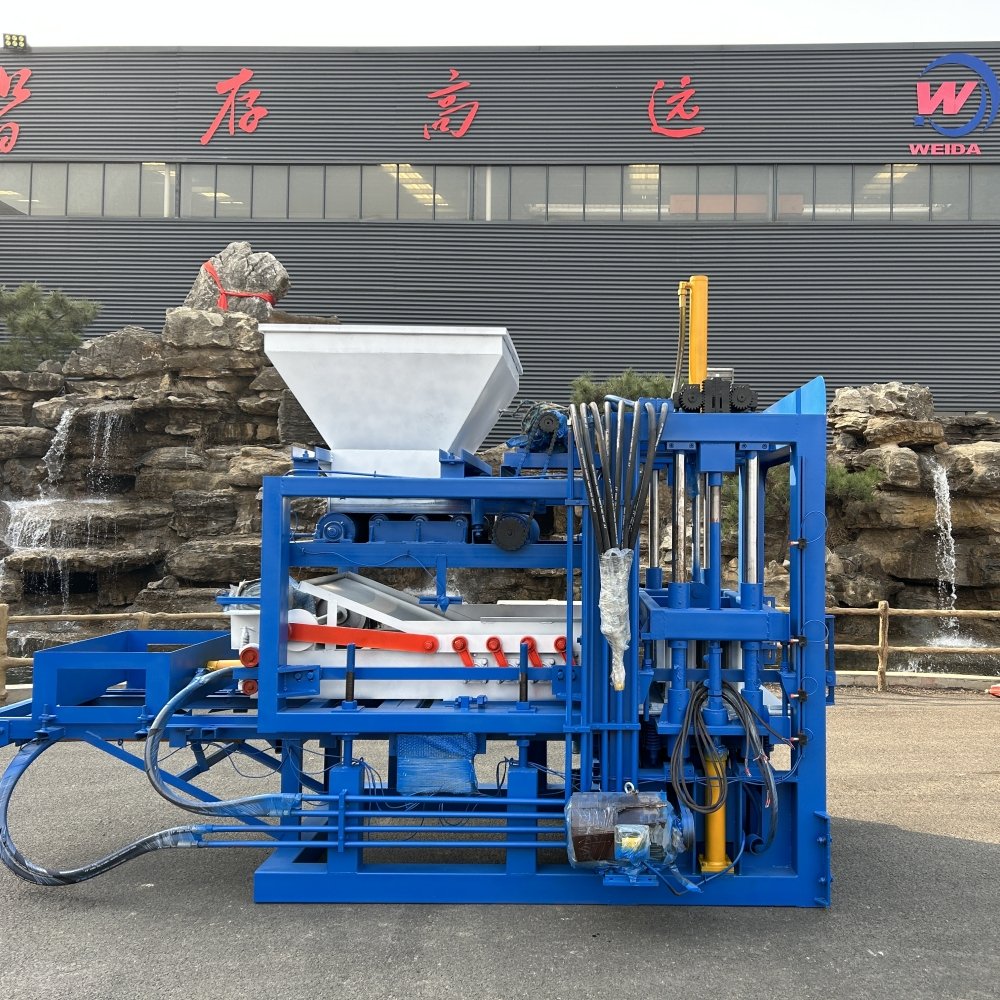 High Quality Fully Automatic Hollow Cement Concrete Block Maker Machinery Brick Making Machine Price from Canada Clay