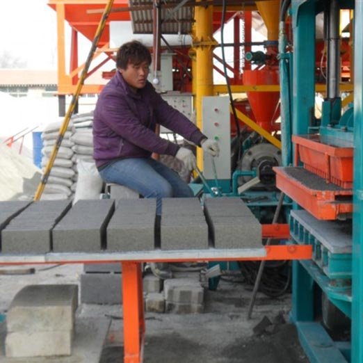 Germany design CE full automatic concrete cement paving stock block brick making machinery machine in africa