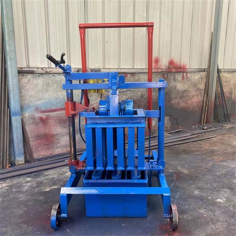 Efficient and large number of portable small brick making machines