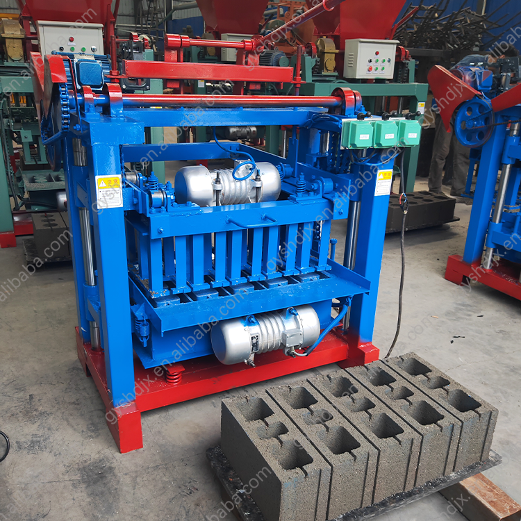 QT4-35 Small Diesel Engine Semi Automatic Brick Making Machine Price Movable Block Machine Egg Laying Block Making Machine