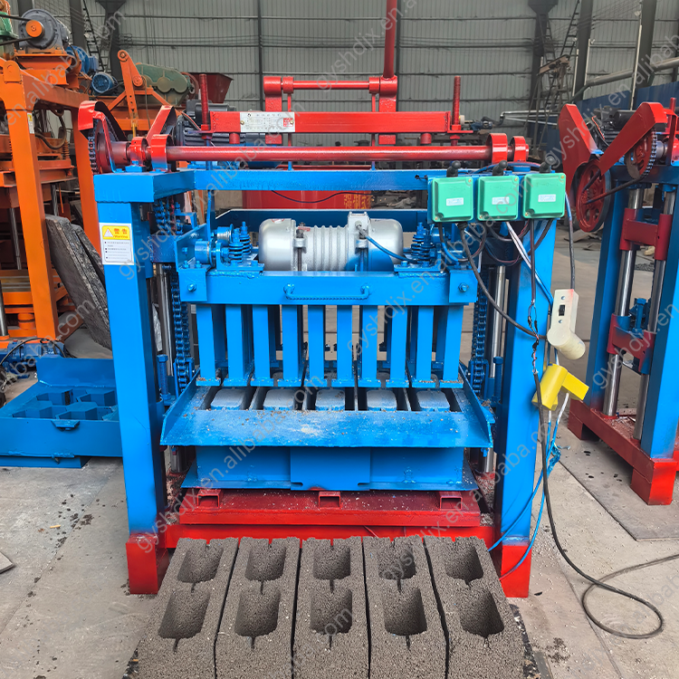 QT4-35 Small Diesel Engine Semi Automatic Brick Making Machine Price Movable Block Machine Egg Laying Block Making Machine
