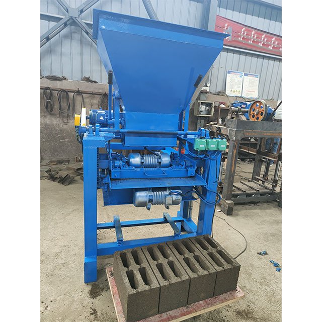 Solid /Hollow/ Paving Brick Making Machine 2800 Pcs/ 8 Hours Brick Making Machinery