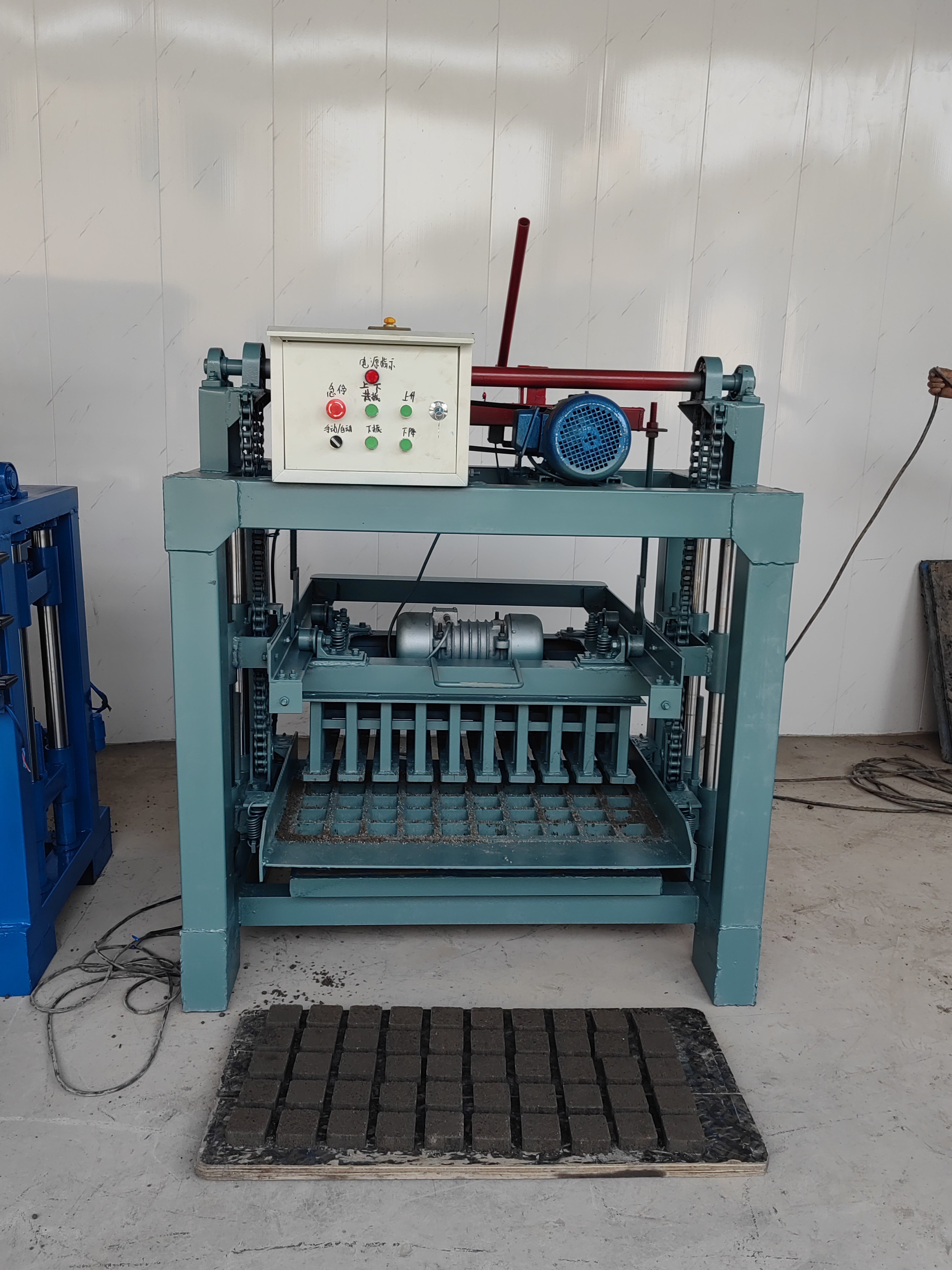 Good price 4-35B semi-automatic brick making machinery.interlocking brick machine.brick press machine