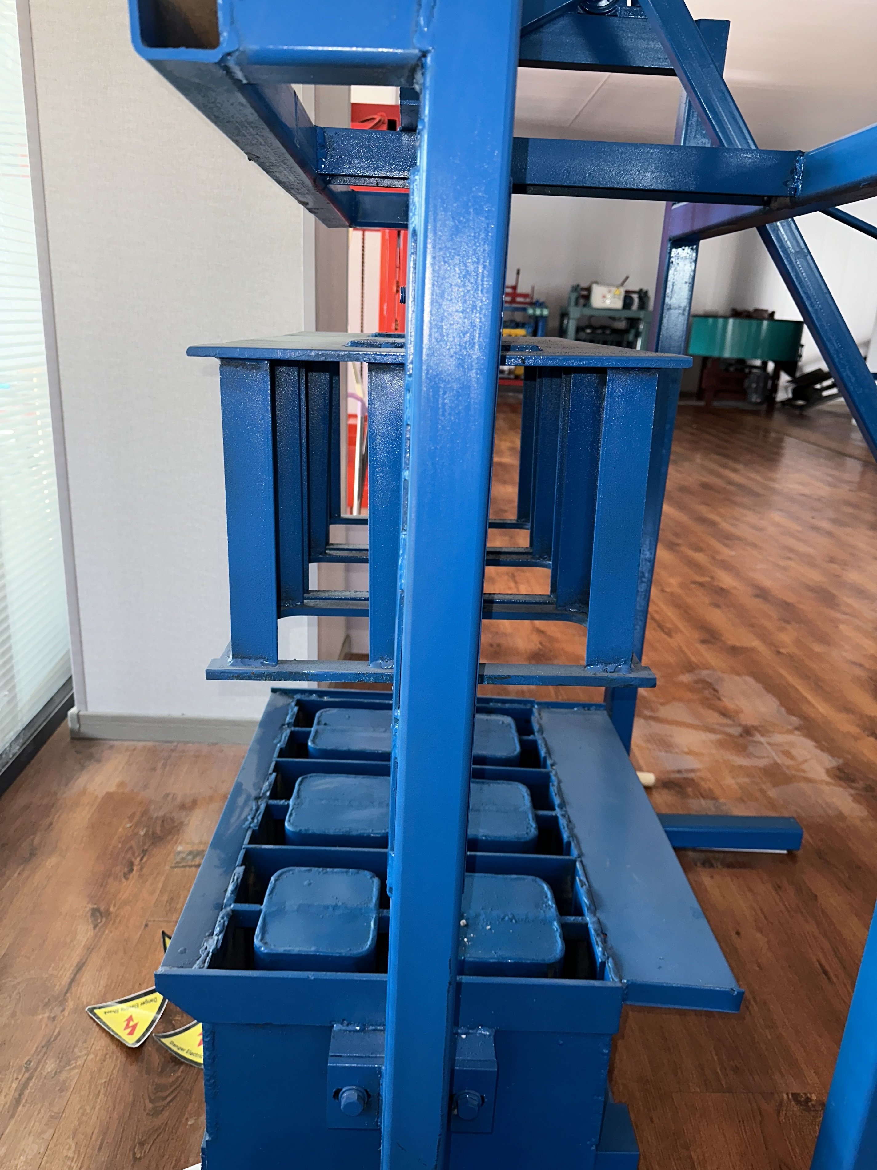 Hot sale Tanzania handmade large scale no-burn brick making machine without using any energy block molding machine