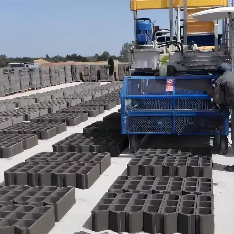 Qt15-15 Fully Automatic Cement Brick Production Line Automatic Interlock Clay Brick Making Machine