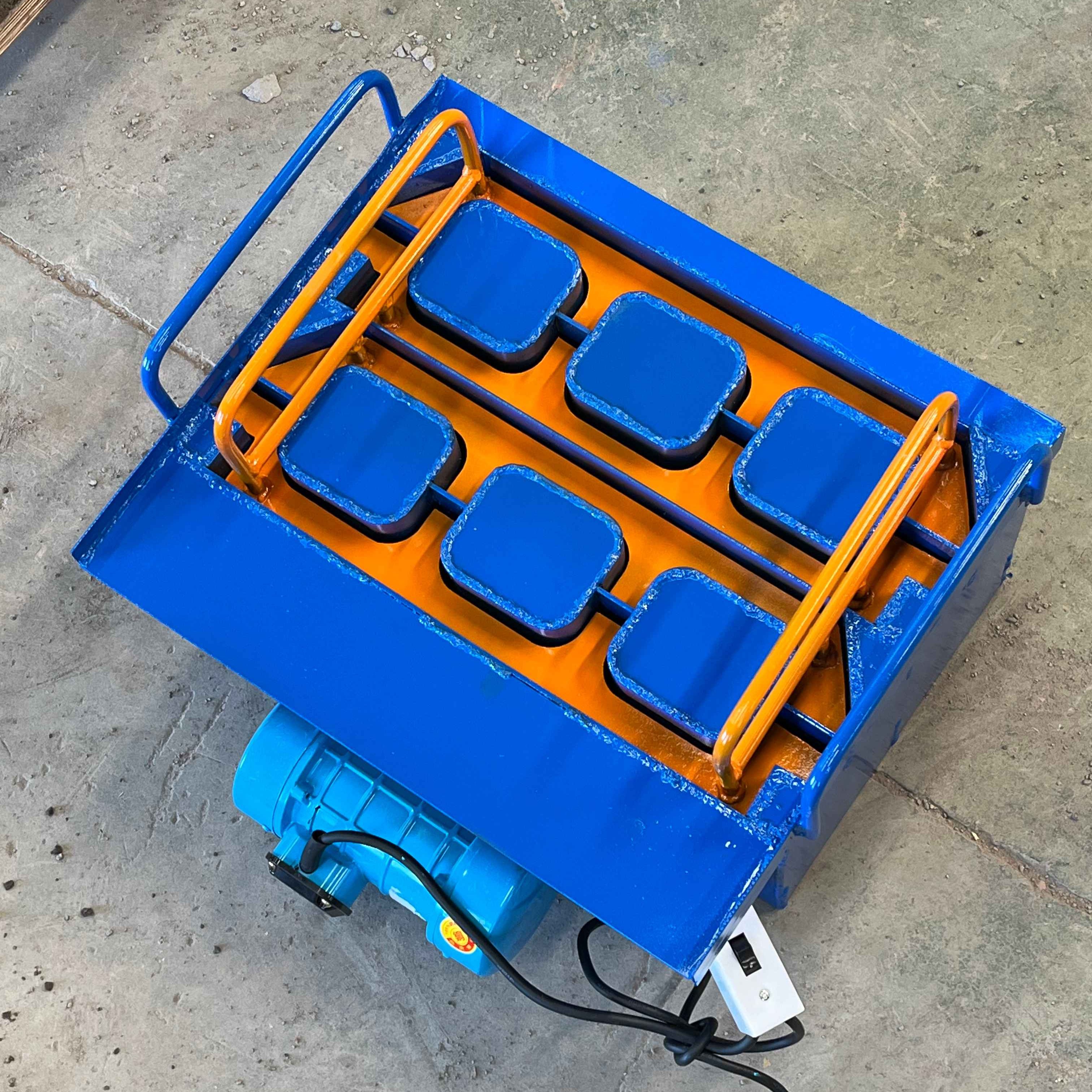 Solid Electric Cement Brick Making Machine Small Hollow Brick Maker for Concrete Clay Sand Used Condition