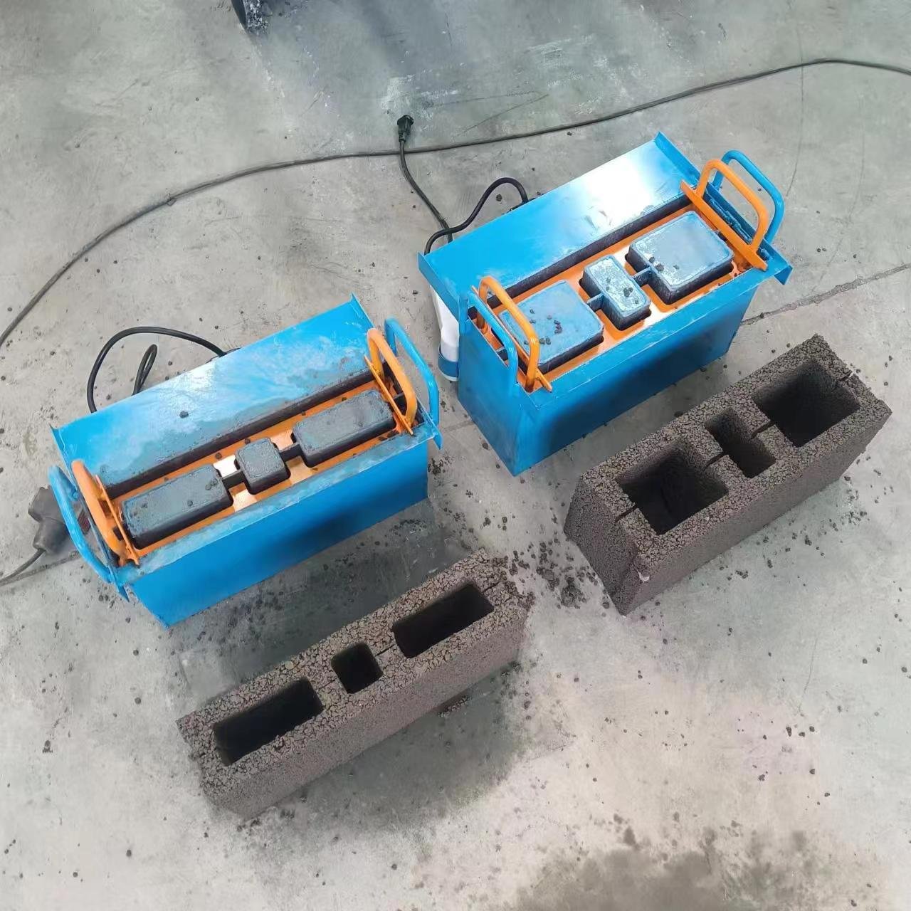 Kenya wire cutting interlocking cement concrete paving brick making machine manual convenient solid brick making machine