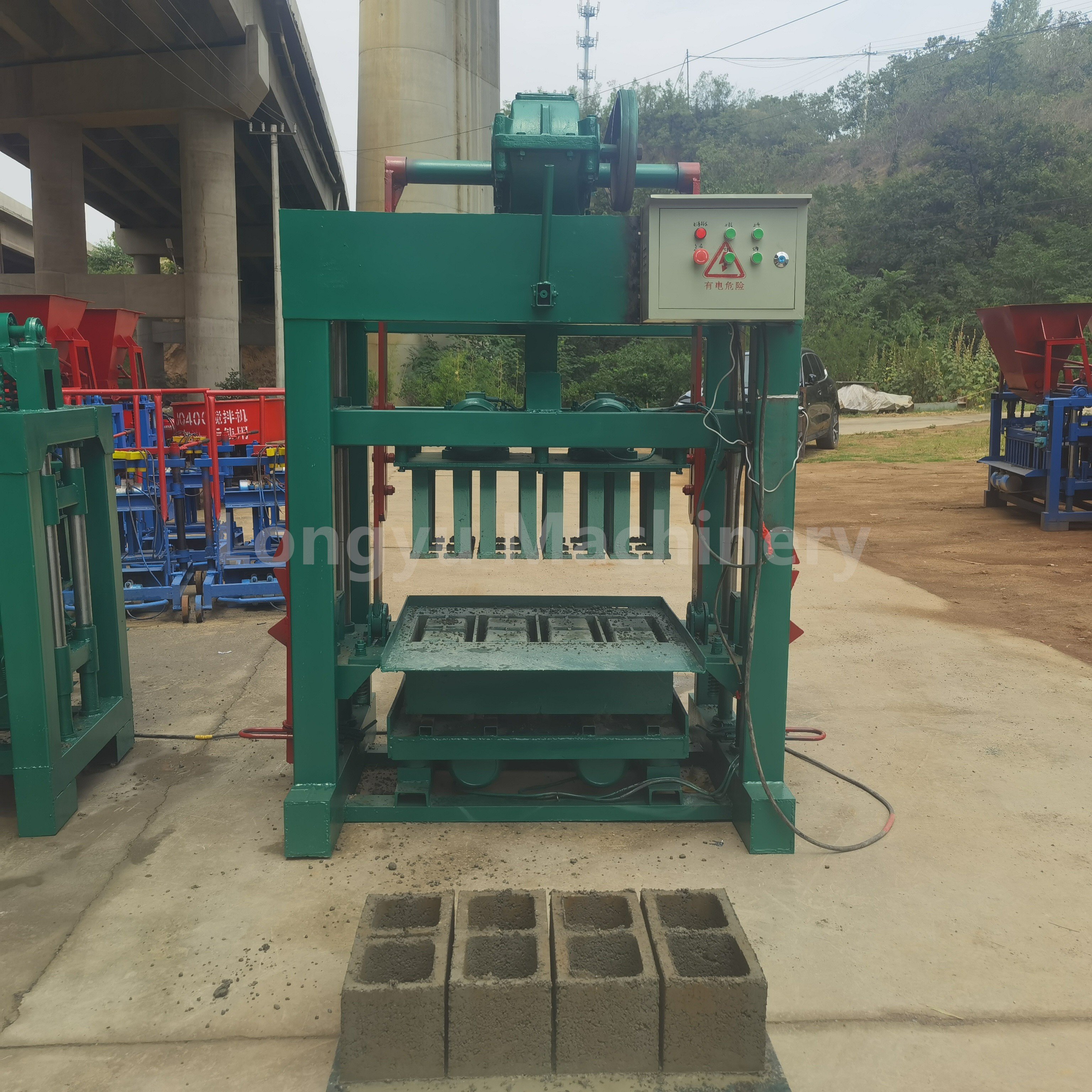 Direct Sales Semi-automatic hollow Brick Making Machine