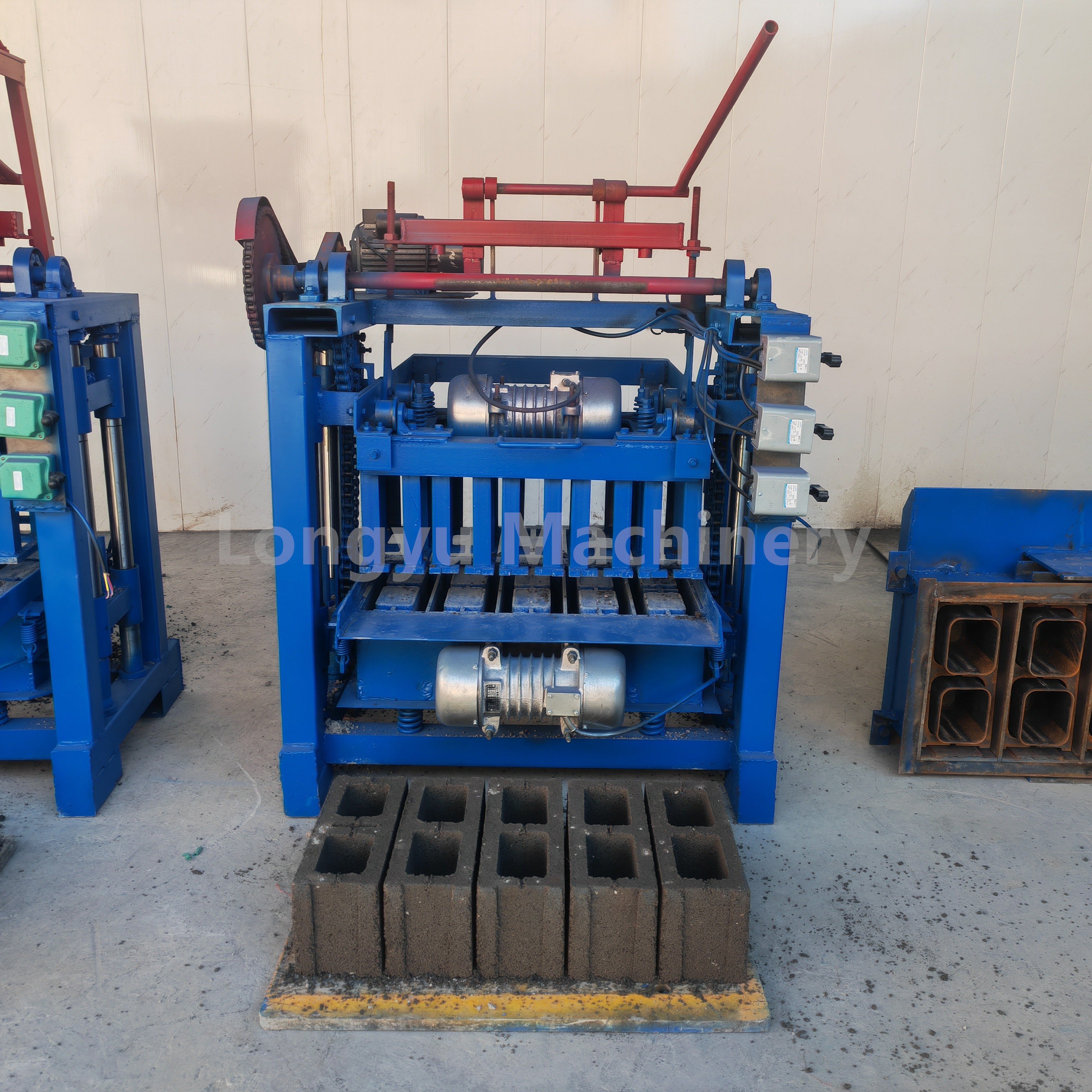 Make money at home small investment big return money making machine small semi-automatic cement concrete brick making machine