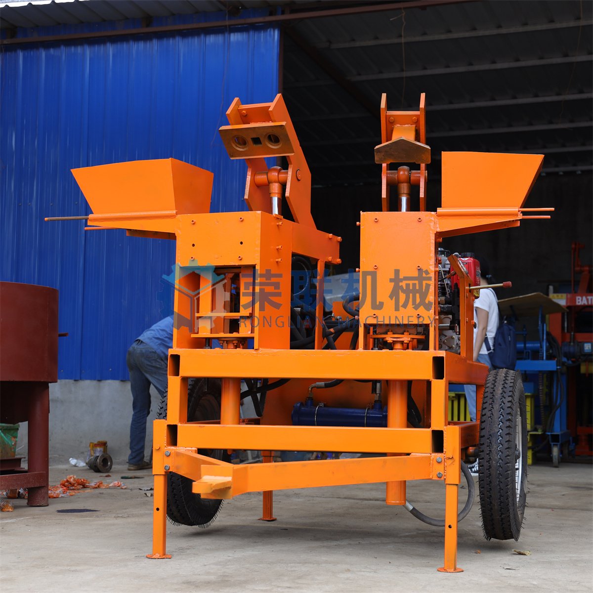 Red Hydraulic brick making machine RL2-20 construction machinery