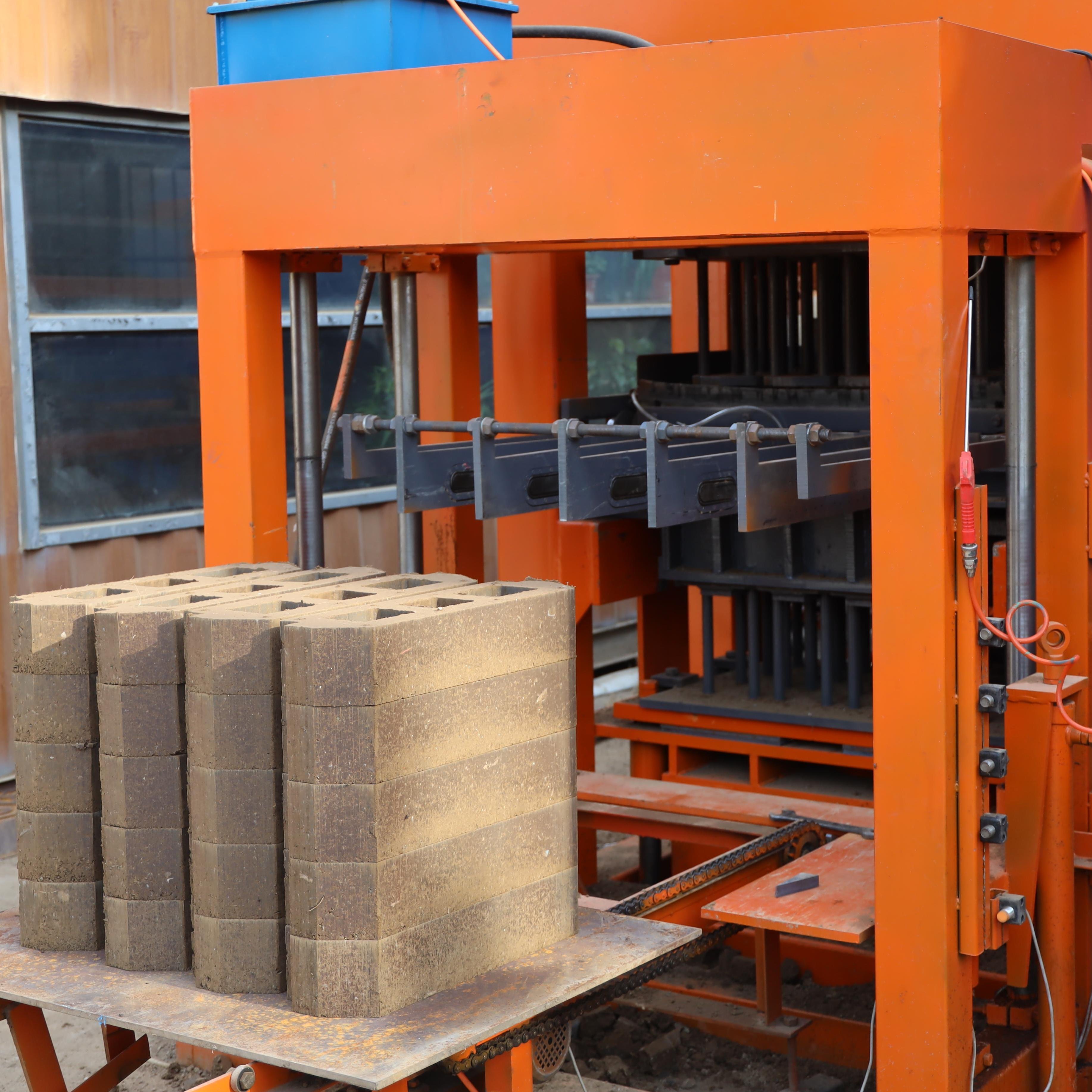 Hot sale brick making machine 100 Tons insulated block factory