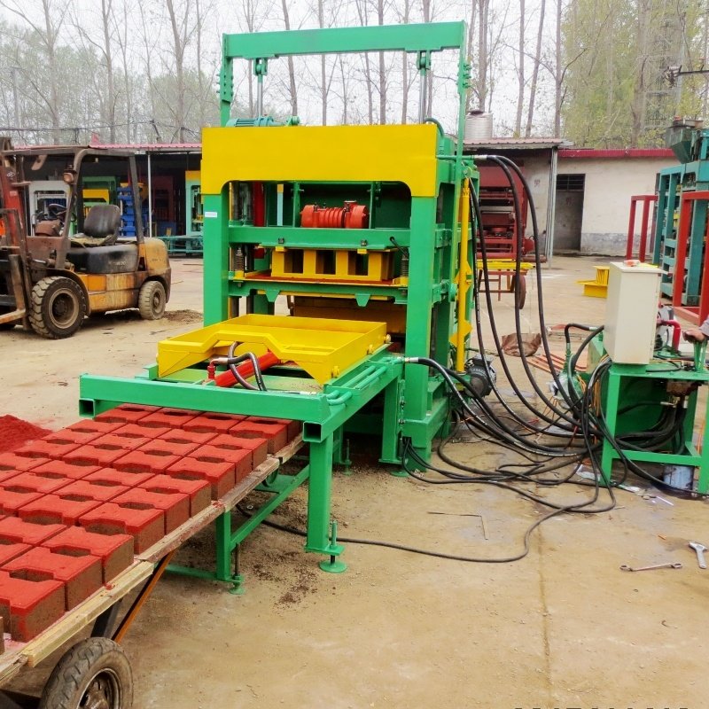 QT4-20A Automatic Hollow Cement Block Machine Interlocking Brick Making Machinery