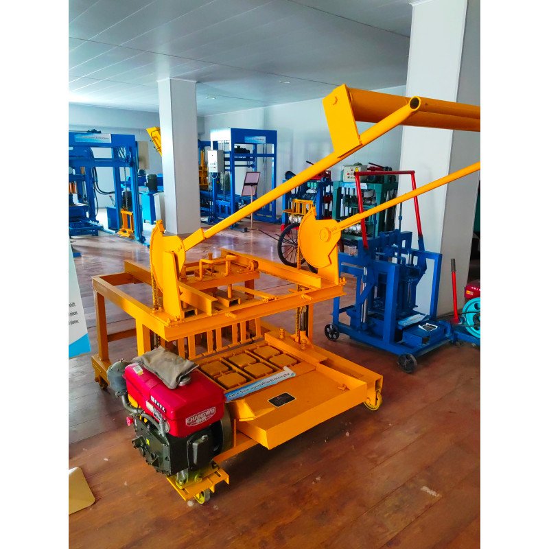 3-45ABrick making machinery Concrete Block making Machine Small Mobile brick Block Maker Machine