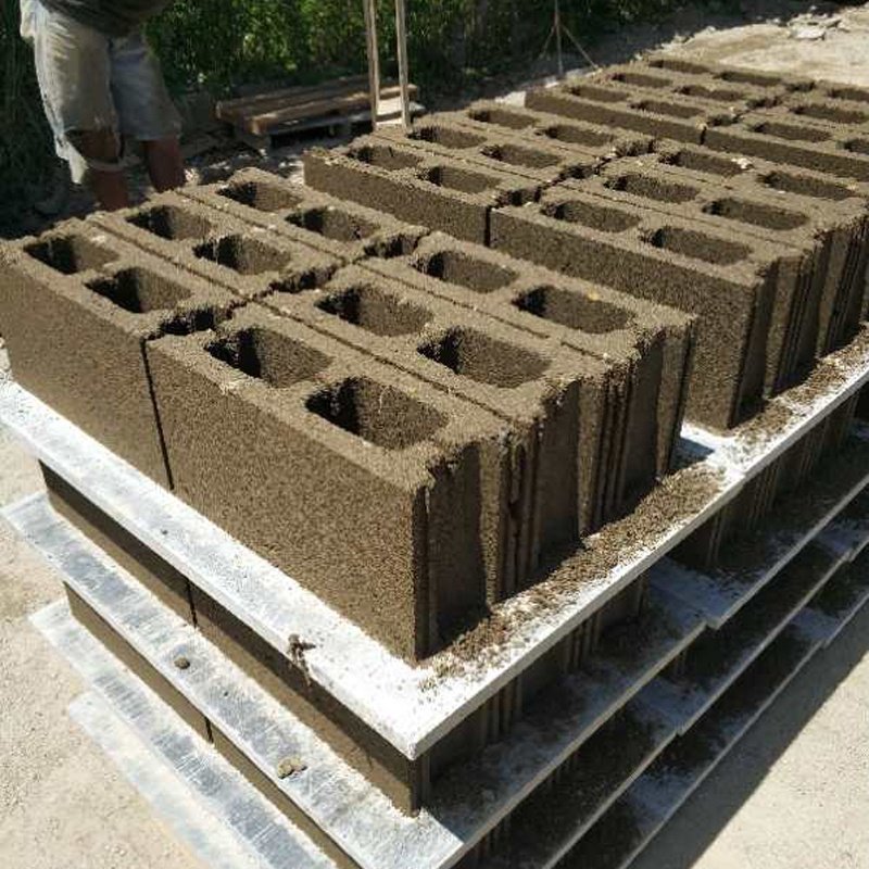 LONTA QMR2-45 home use small egg laying hollow solid paver moulding cement concrete brick block making machine a brique