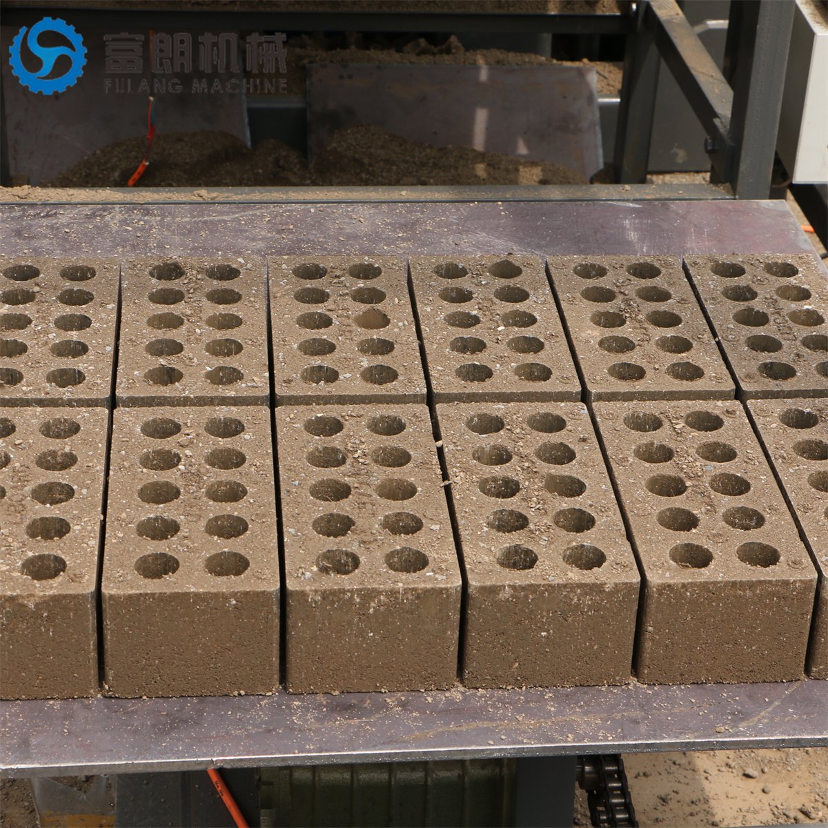 300 tons pressure compressed earth clay brick making machine soil interlocking with stacker