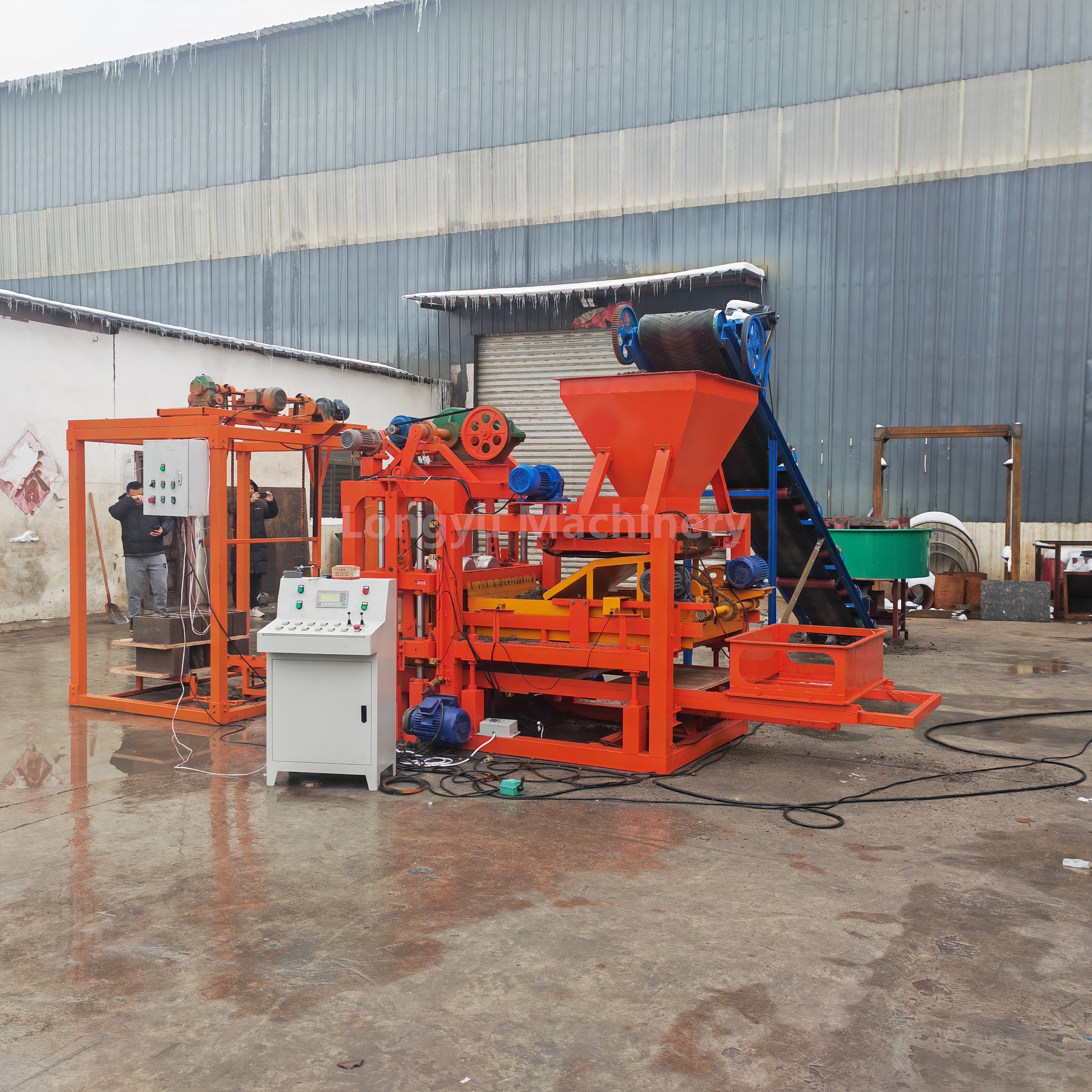 Longyu High efficient brick making machine automatic concrete brick making machine paving block making machine