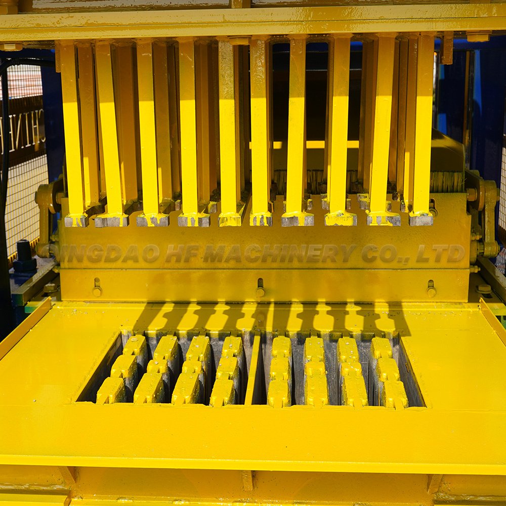 Long service time HF brand QT4-16 Concrete Brick Making Machinery for small business ideas