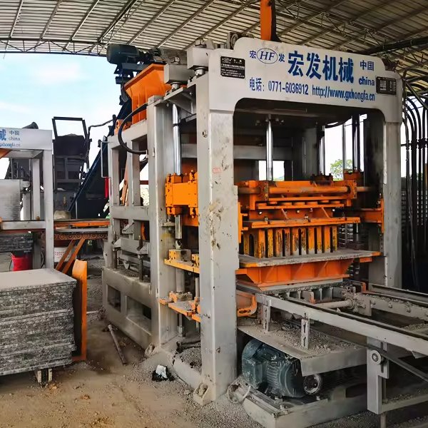 QT8-15F Fully Automatic Hydraulic Interlock Paver Brick Making Machine Hollow Block Making Machine Price for Building Block