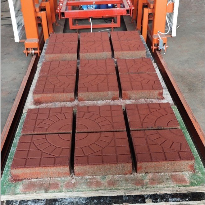 Full Automatic Concrete Cement Color Paving Hollow Block Brick Making Machinery QT6-15