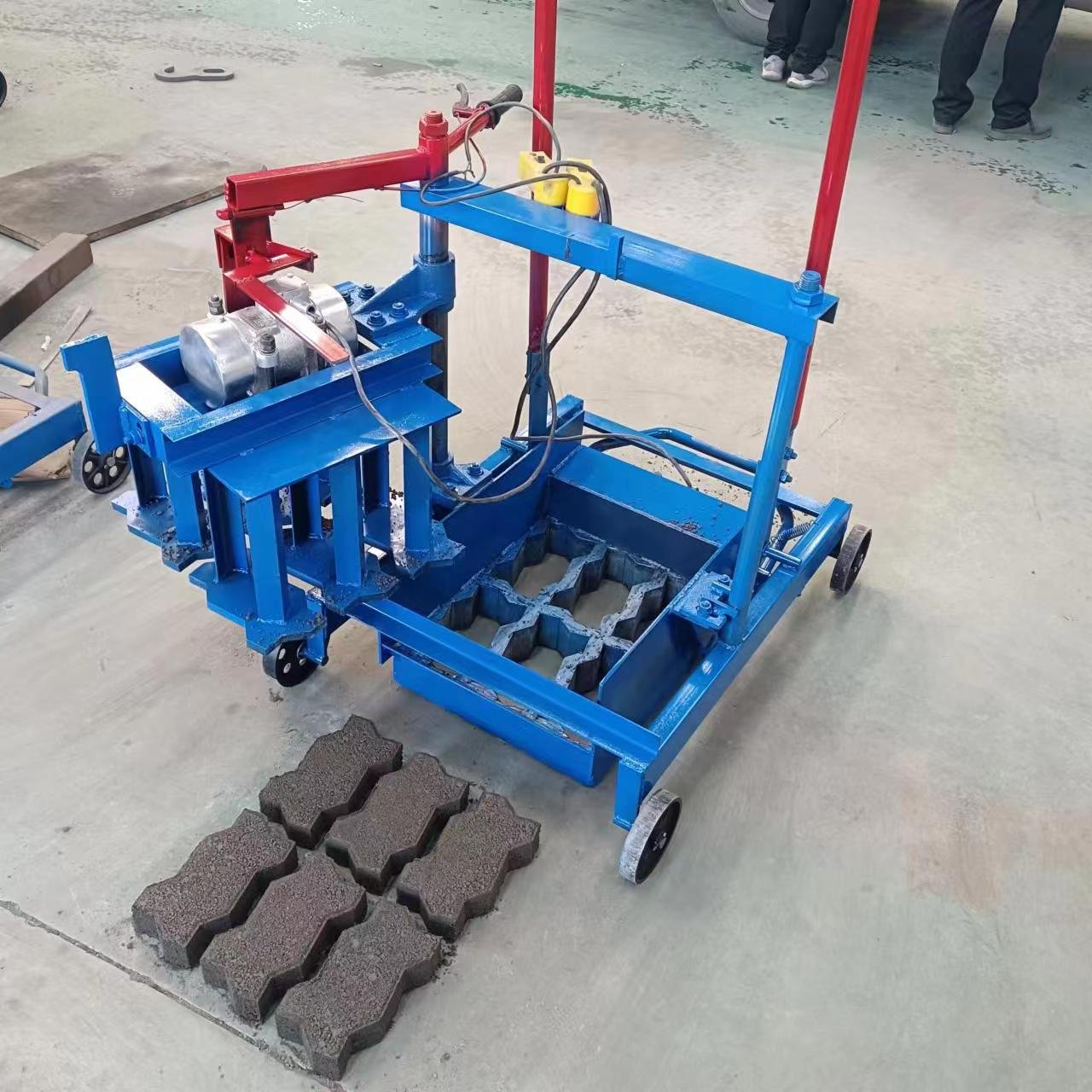 Cheap manual concrete cement block brick making machine Hollow concrete block brick making machine with replaceable molds