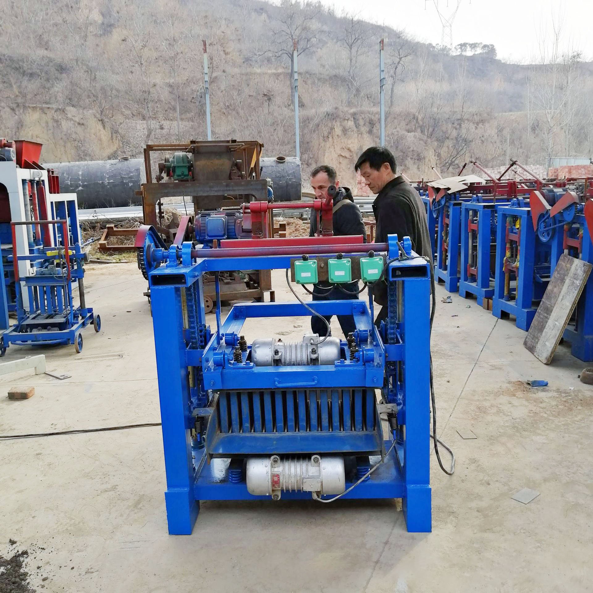 easy to operate sand and plastic automatic making machine manual hollow block concrete bricks mould