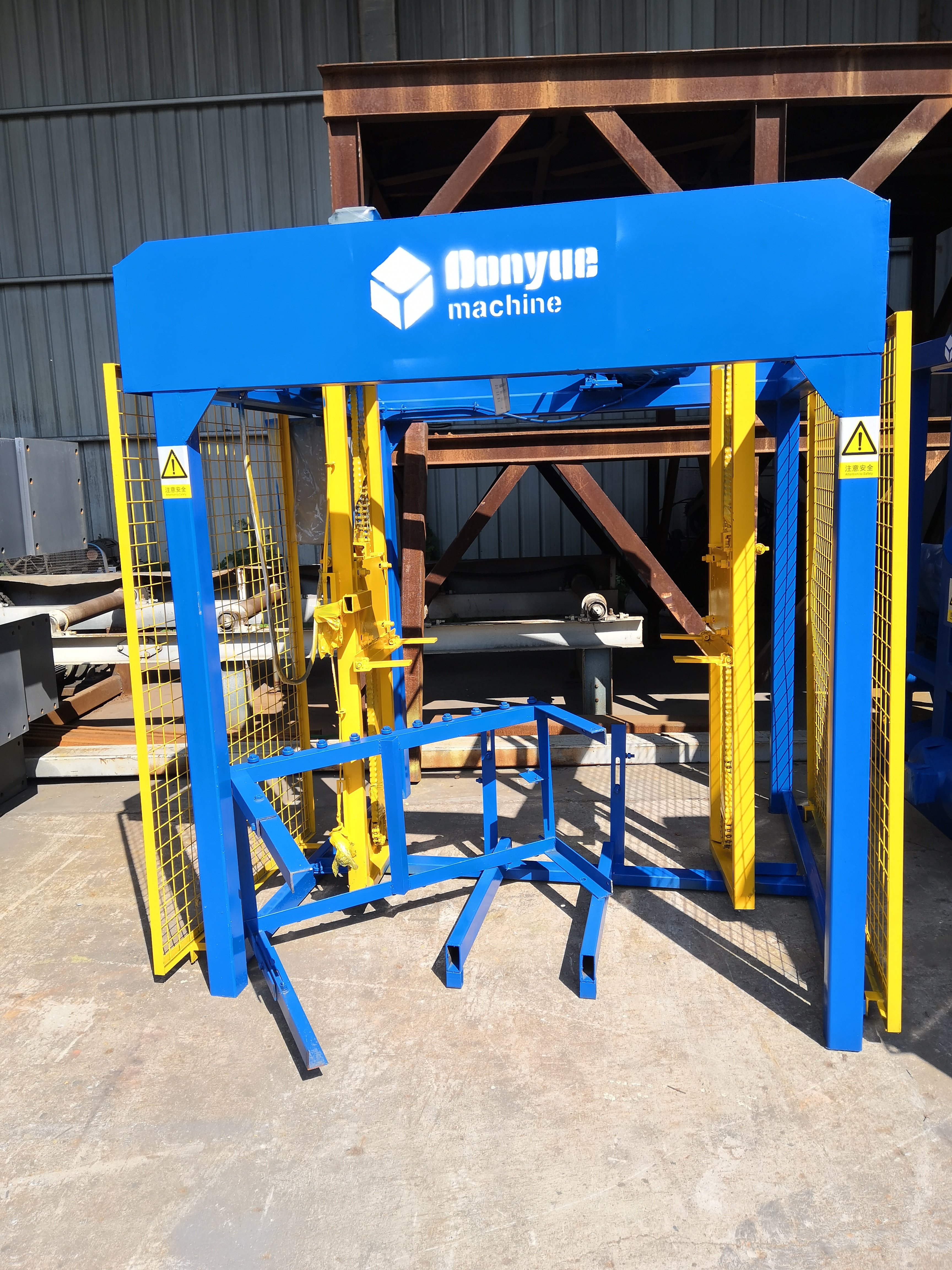 blocchiere pav manuale qt4-26 made in vietnam products money making machine equipment from china for the small business