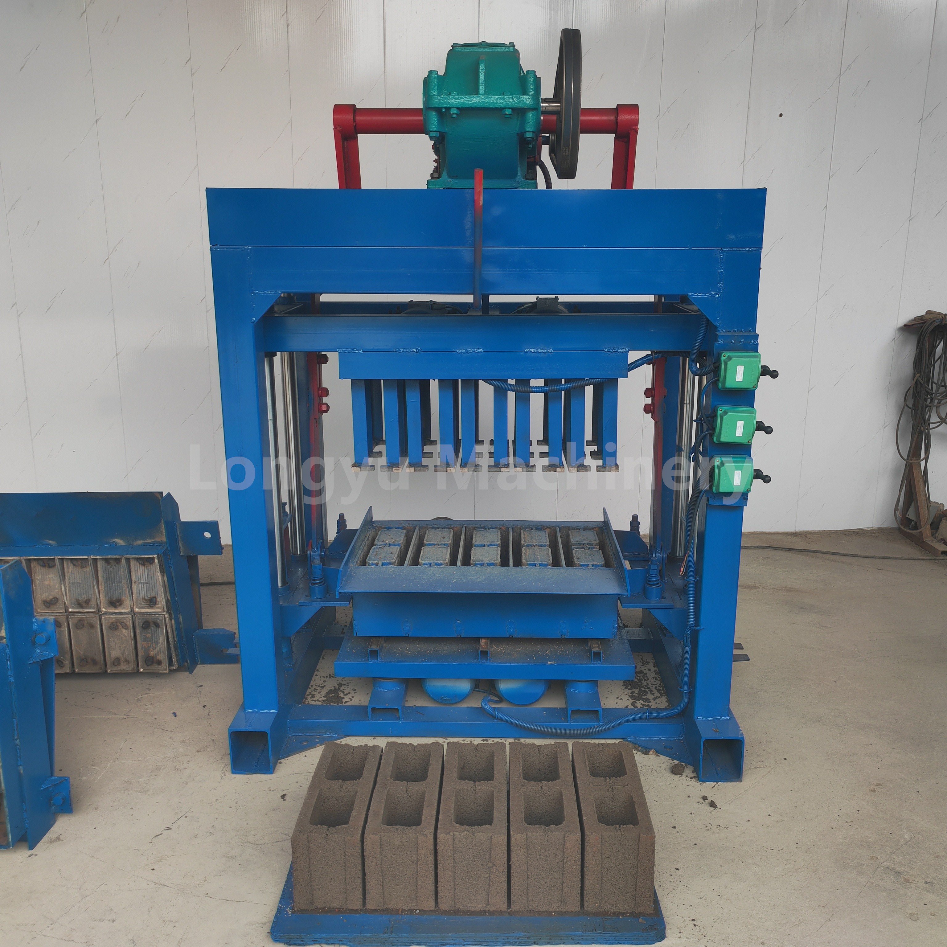 High efficiency Semi-automatic hollow cement brick making machine