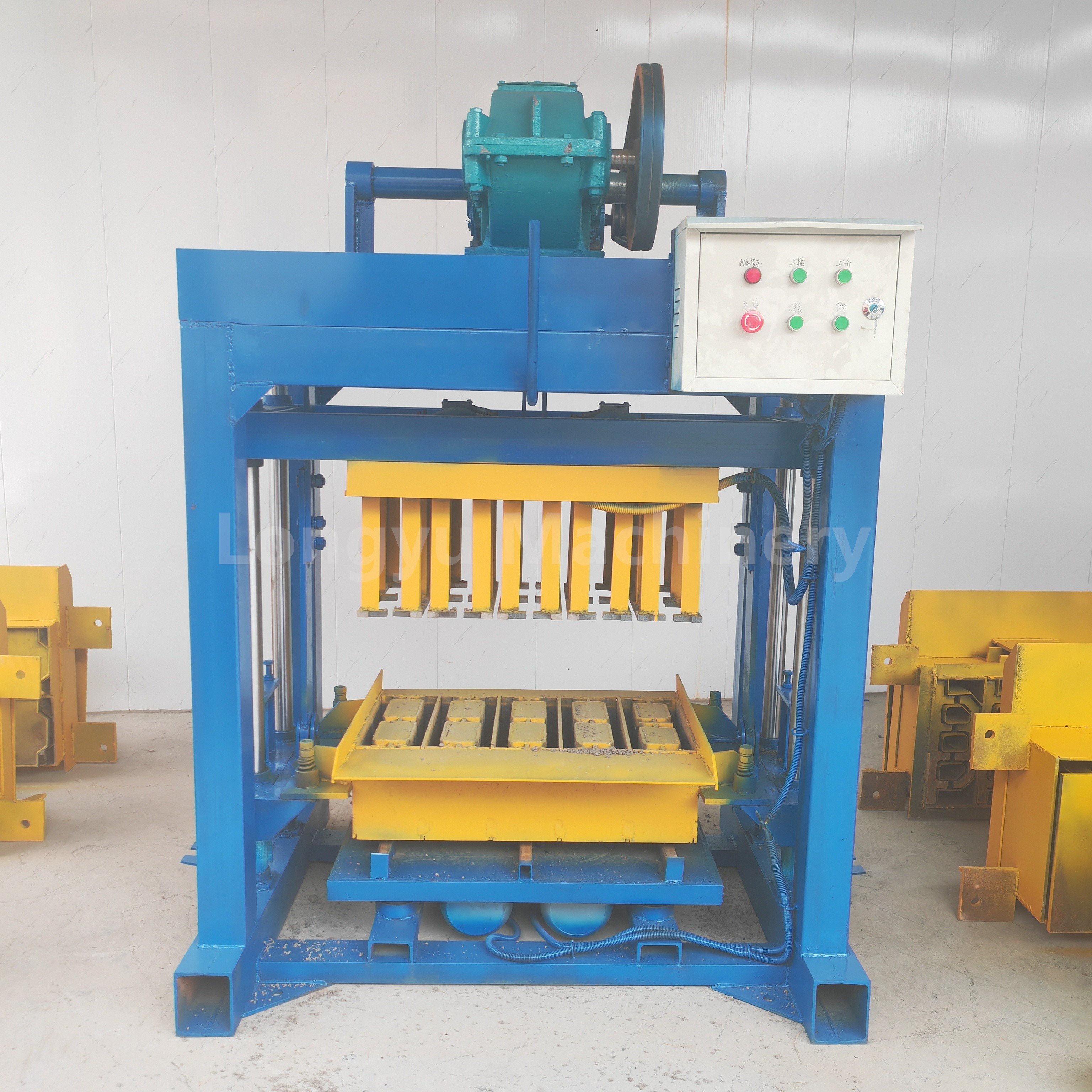 High efficiency Semi-automatic hollow cement brick making machine
