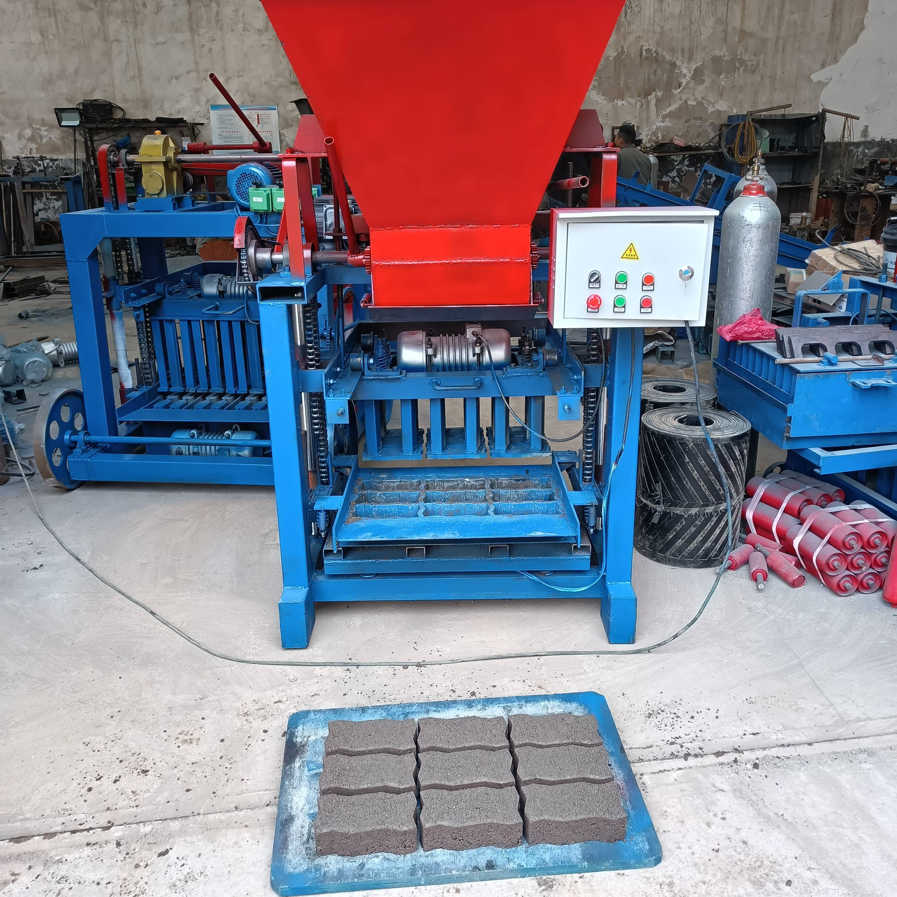 Semi-automatic Interlock Mobile Cement Block Making Machine Electric Brick Making Machine In Stock