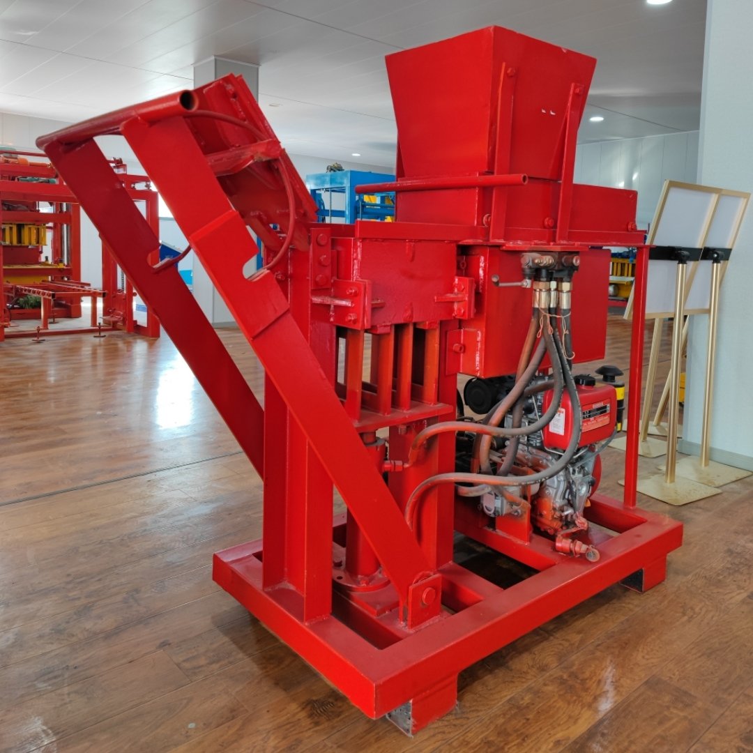 Diesel Driven Cement Clay Brick Making Machine Portable Small Engineering Equipment Efficient Brick Making Machine