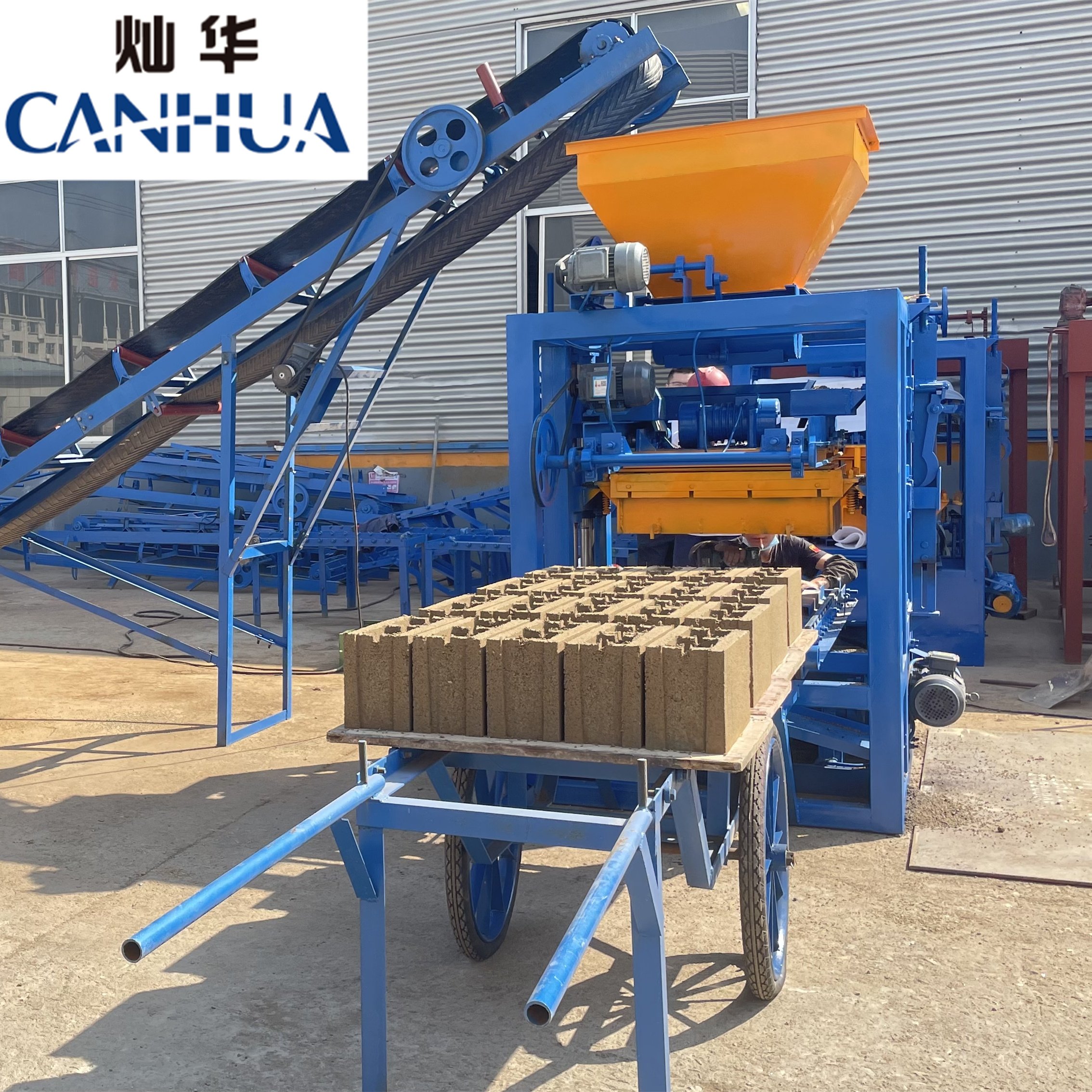 Simple Operation for Medium and Small Businesses. QT4-24 Semi-Automatic brick making machine south africa price.