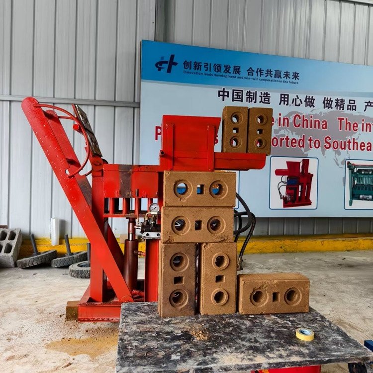 Manual Clay Brick Making Machine Hollow Brick Block Manufacturing