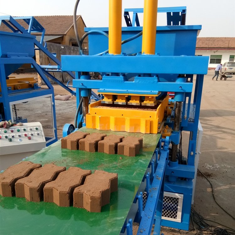 Easy Maintenance New Design Hot Sell Clay Brick Making Machine
