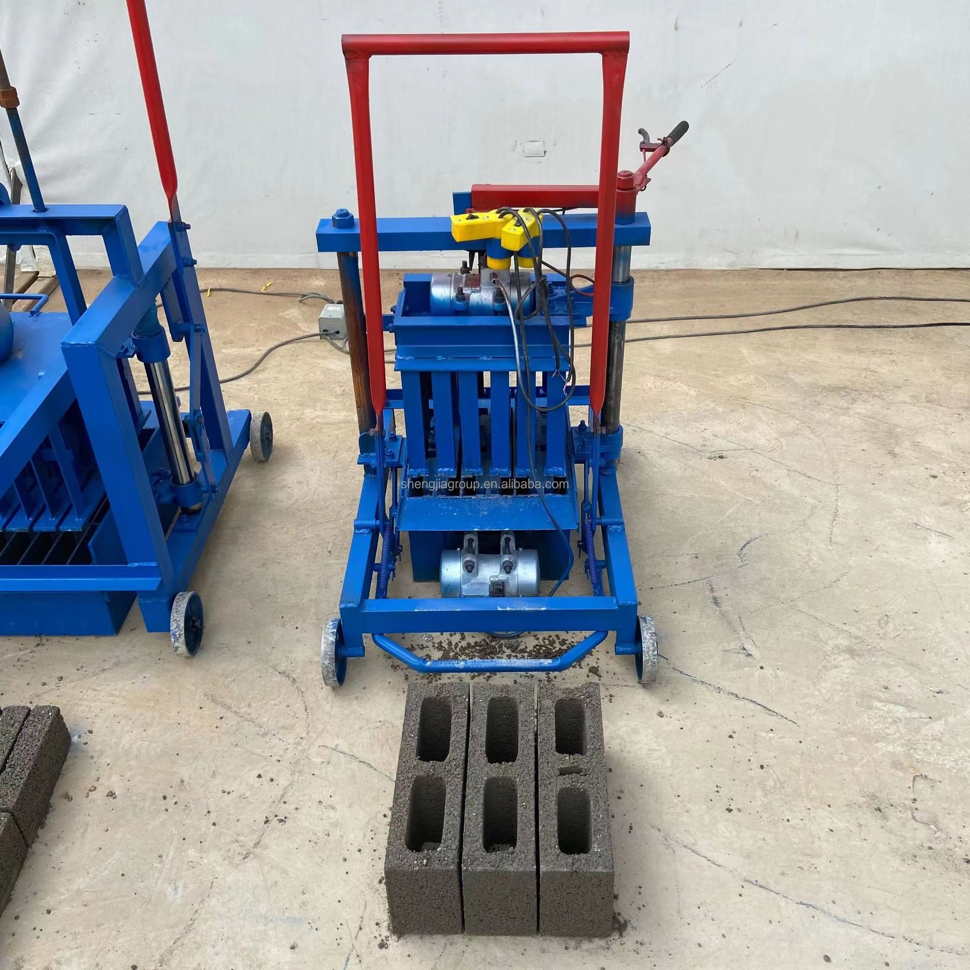 High-Efficiency Economical Domestic Hot Selling Brick Making Machine Block Making Machine For Construction