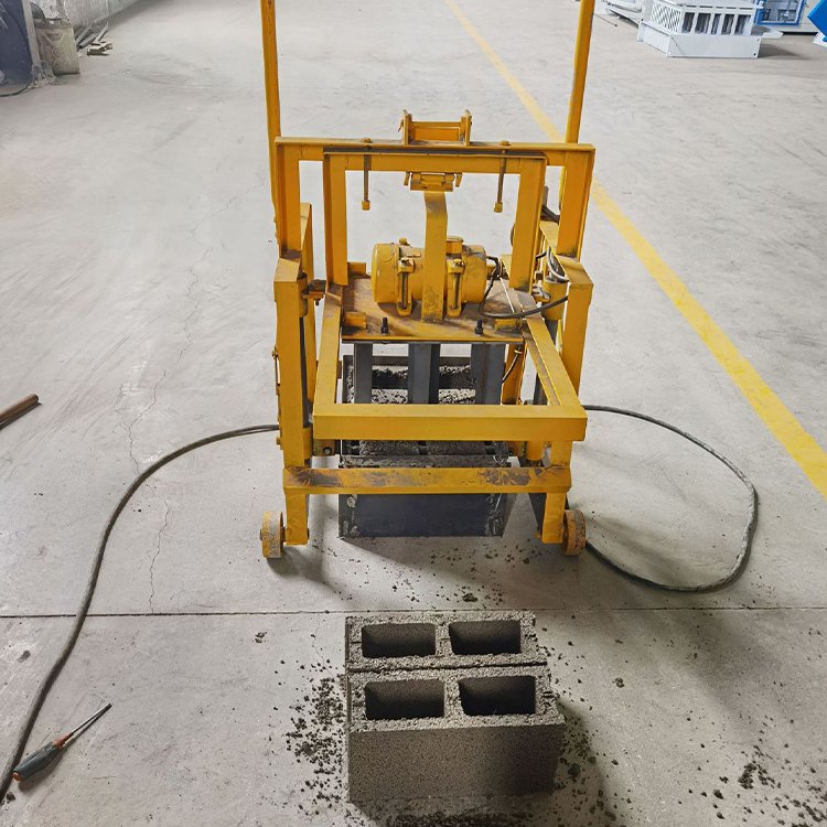 Electric Concrete Hollow Block Making Machine Small Cement Hollow Brick Maker Price