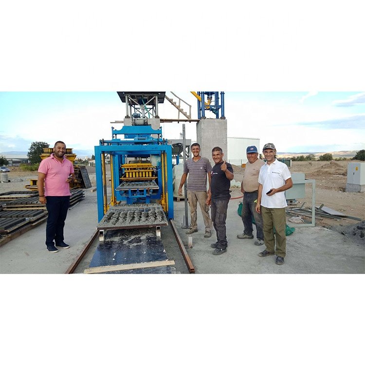 QT10-15 Concrete Block Machine Cement Hollow and Paving Brick Molding Machine with Pump and Motor Core Components