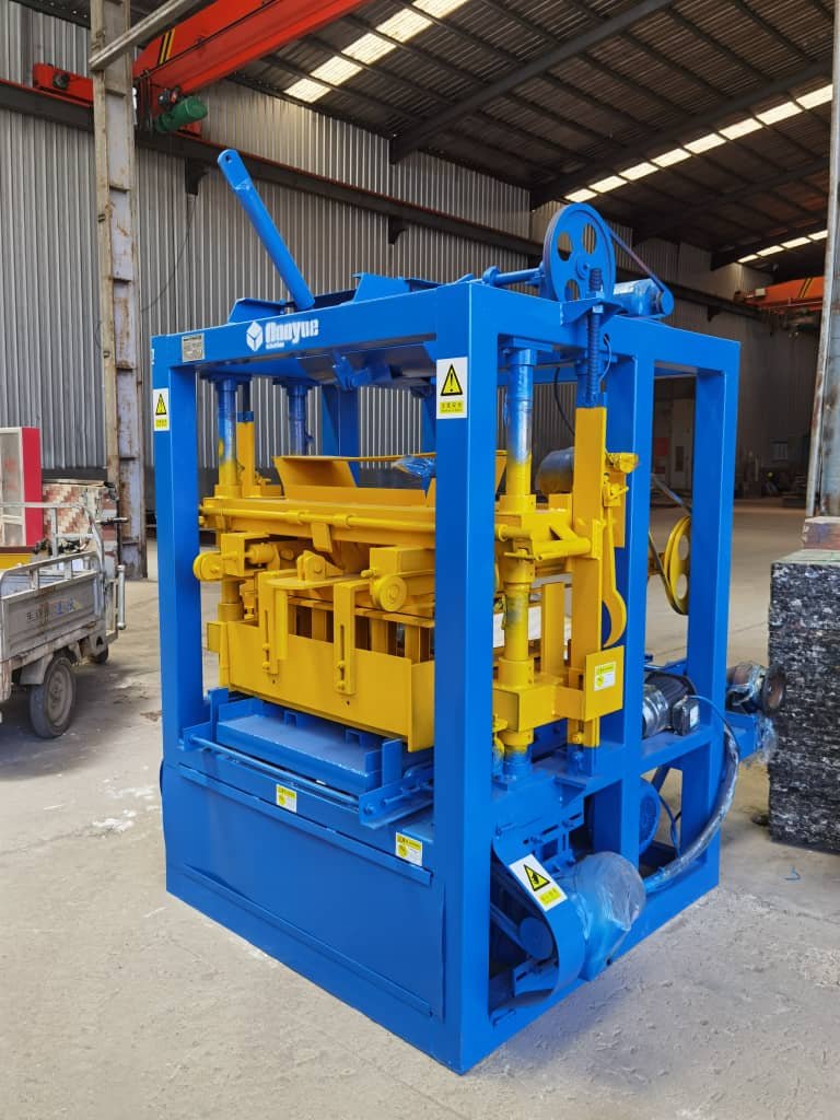 hot sale QT4 - 24 semi automatic cement paving brick making machinery concrete block machine