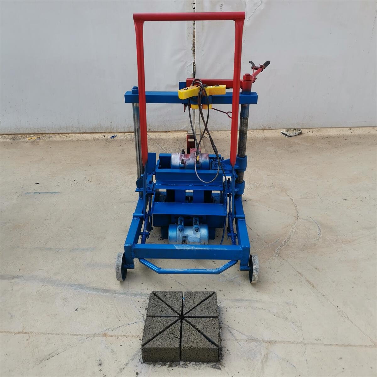 Small Mobile Cement Block Brick Making Machine Cement Products Brick Machine in Africa, Production of Solid Best Selling 2-45