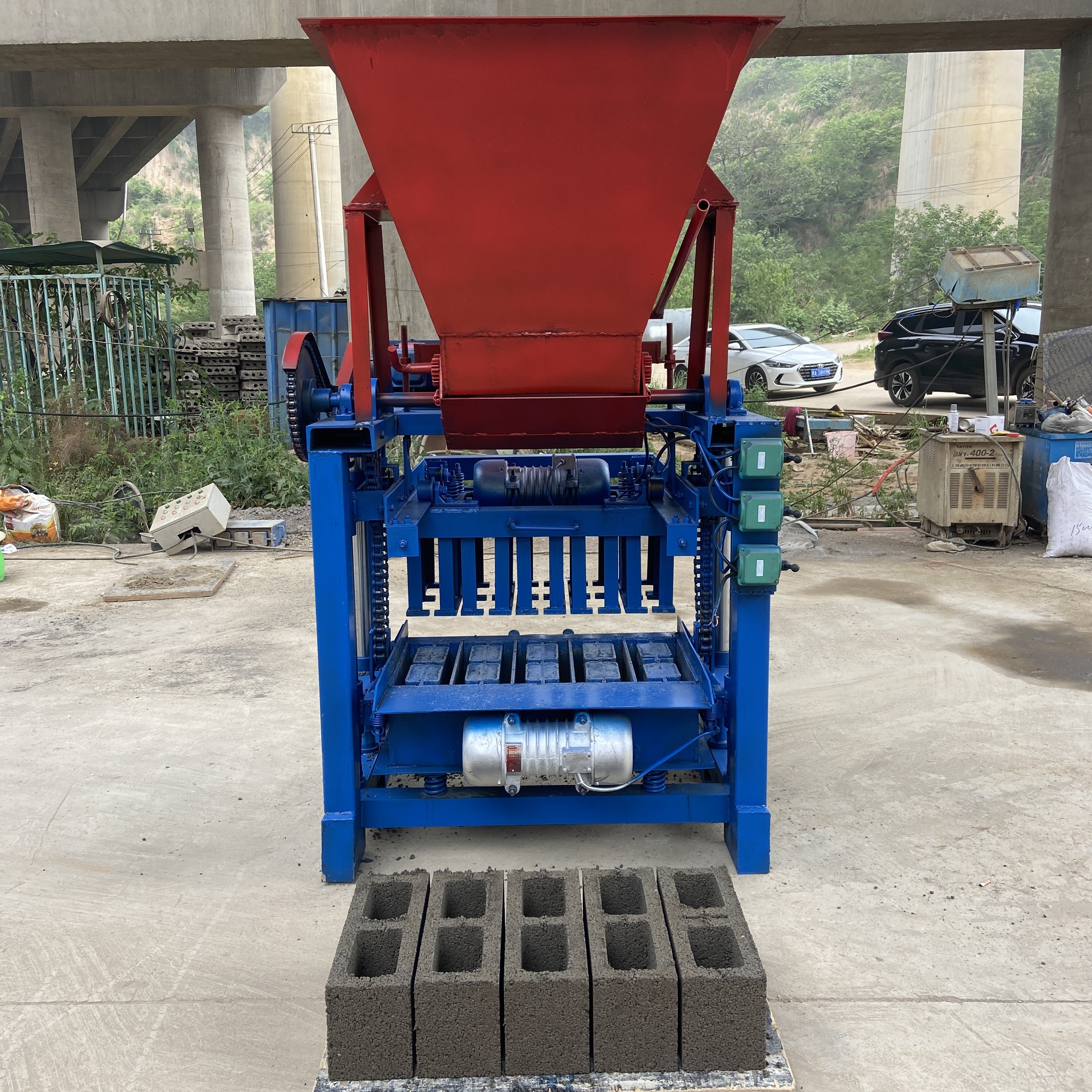 Hot sale semi-automatic brick making machine,Multifunctional gangue block molding machine