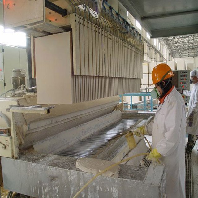 Hede full automatic aac brick making machine/ sand/ fly ash aac plant/ Autoclaved Aerated Concrete block production line