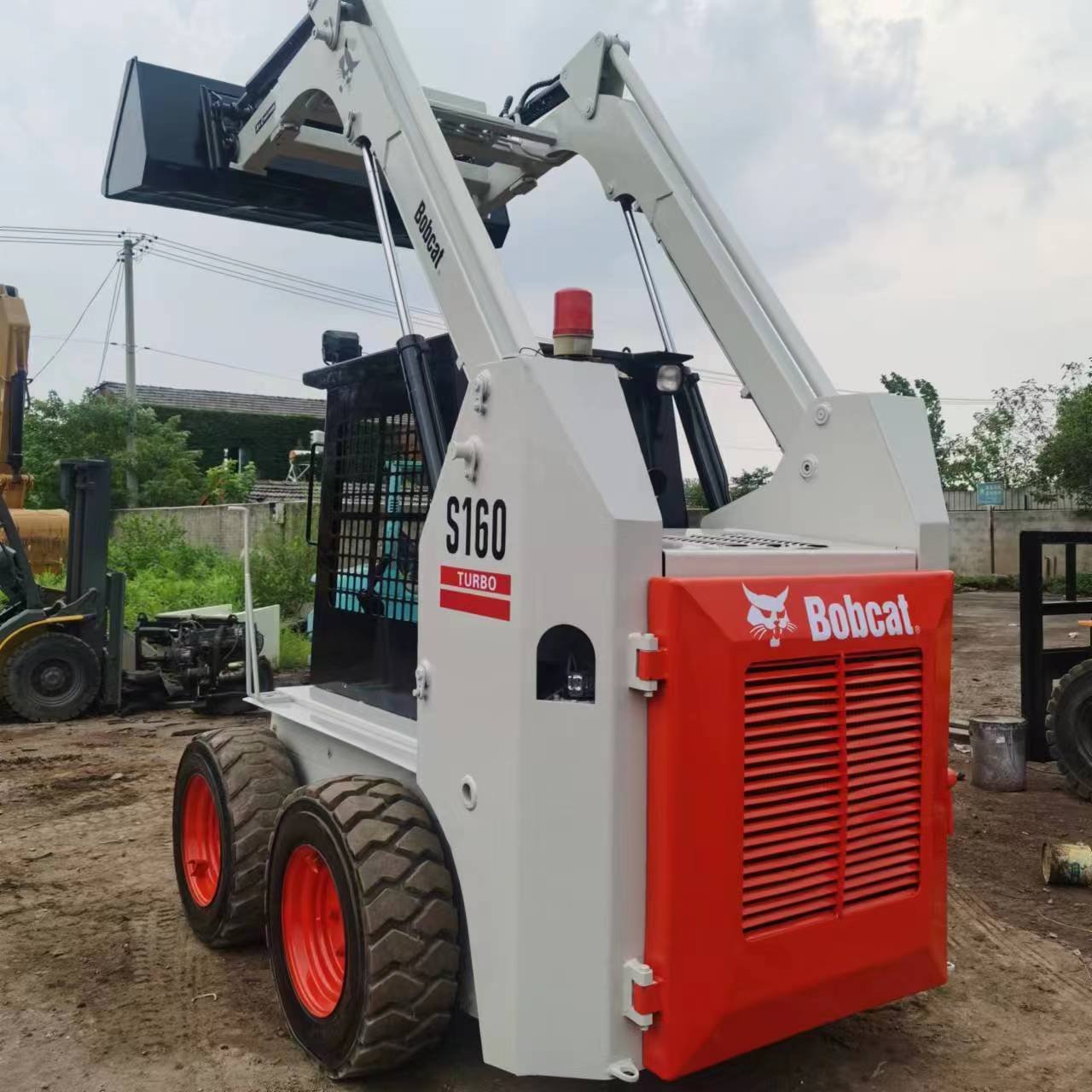 Used Bobcat S160 S185 Skid Steer Loaders Wheel Loader with Core Engine and Motor Components for Backhoe Work