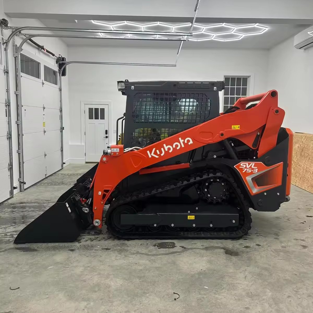 Used Kubota Tracked Skid Steer Loader Track loaders for cheap offers