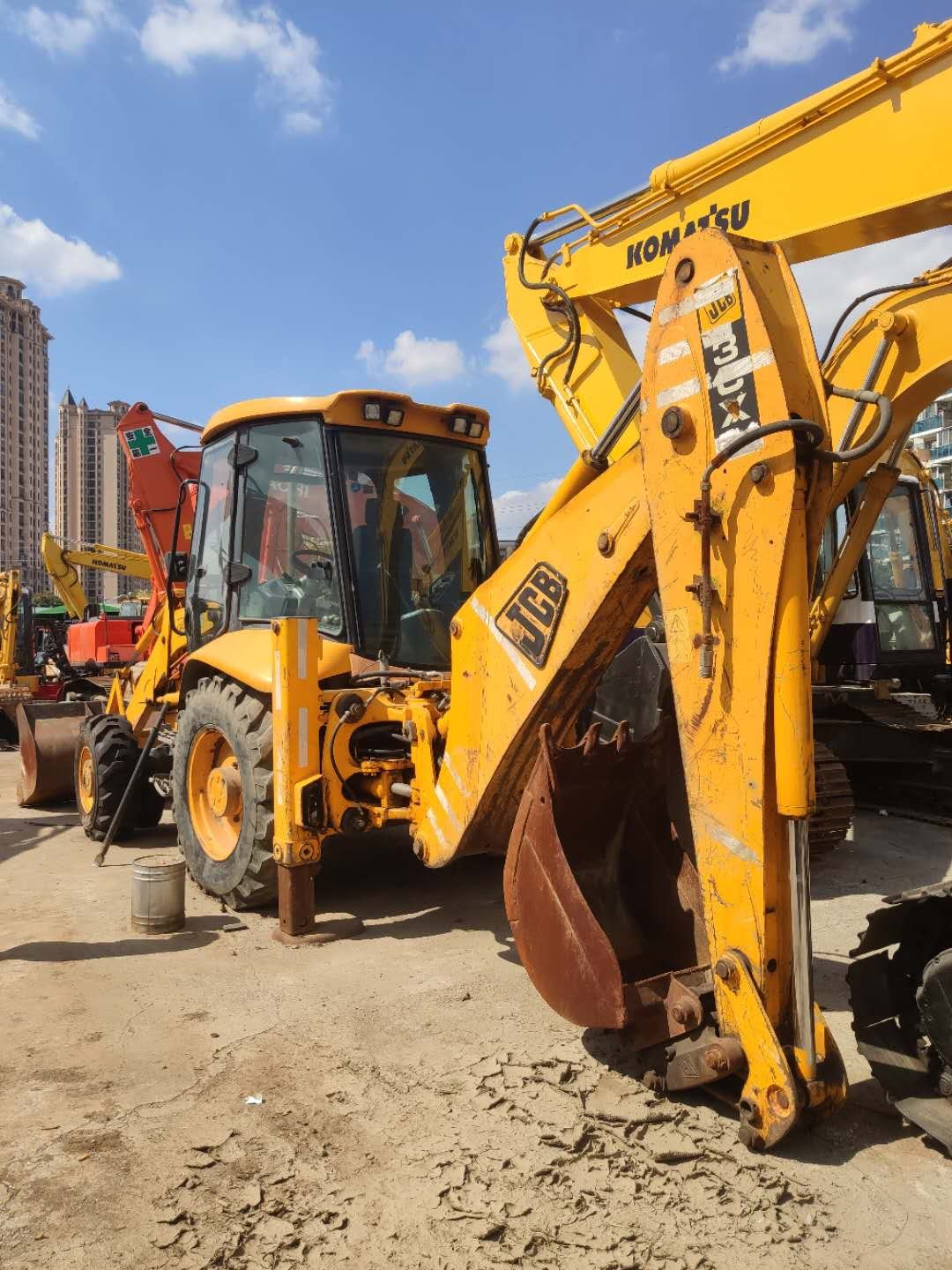 Used Real Original JCB 3CX Backhoe loader great quality
