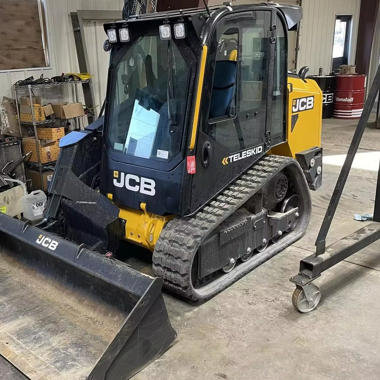 MULTI-FUNCTION HYDRAULIC SYSTEM JCB 2TS-7T TRACKED TELESKID STEER LOADER JCB 2TS-7T CRAWL LOADER FOR SALE