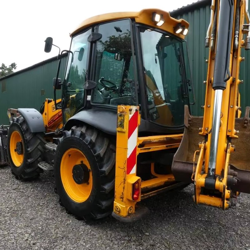 Purchase Used 2010 JCB 4CX Backhoe Loader at Affordable Price